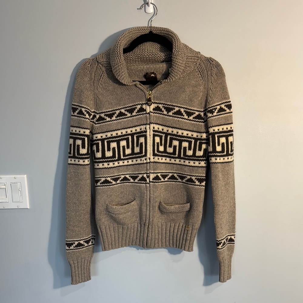 Woman’s tna wool cowichan zip up Sweater